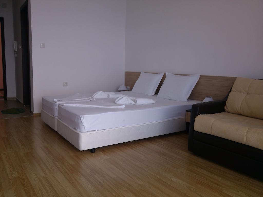 Villa Lazuren Bryag 2 Chernomorets Camera foto