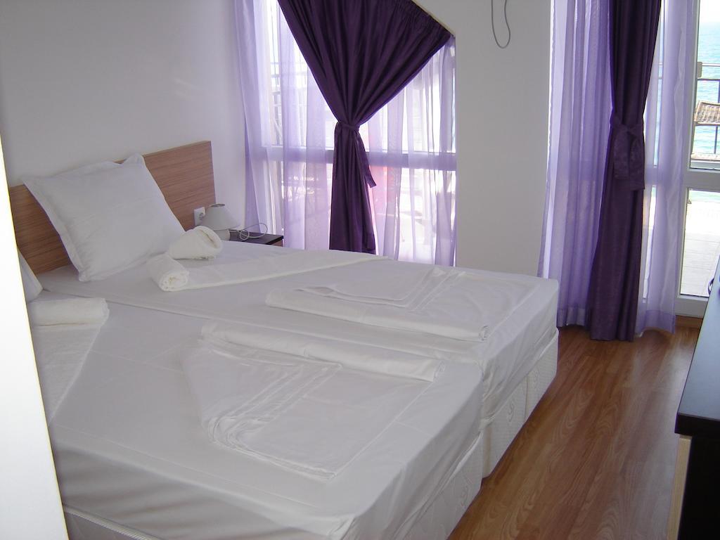 Villa Lazuren Bryag 2 Chernomorets Camera foto